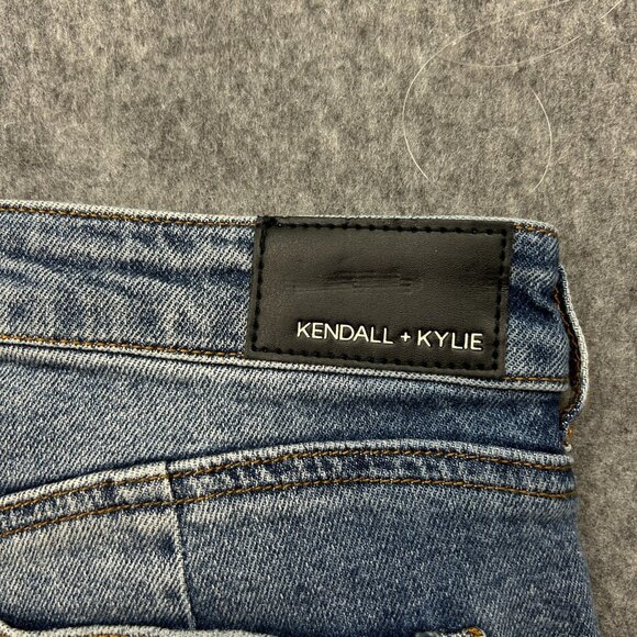 Kendall + Kylie The icon Cuffed Jean Shorts Women's Size 7 / 28 Distressed NWT - Picture 8 of 12